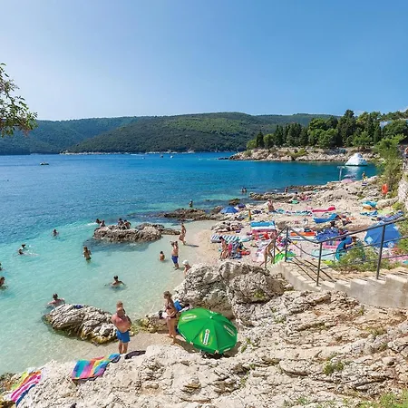 Vrecari 27 *